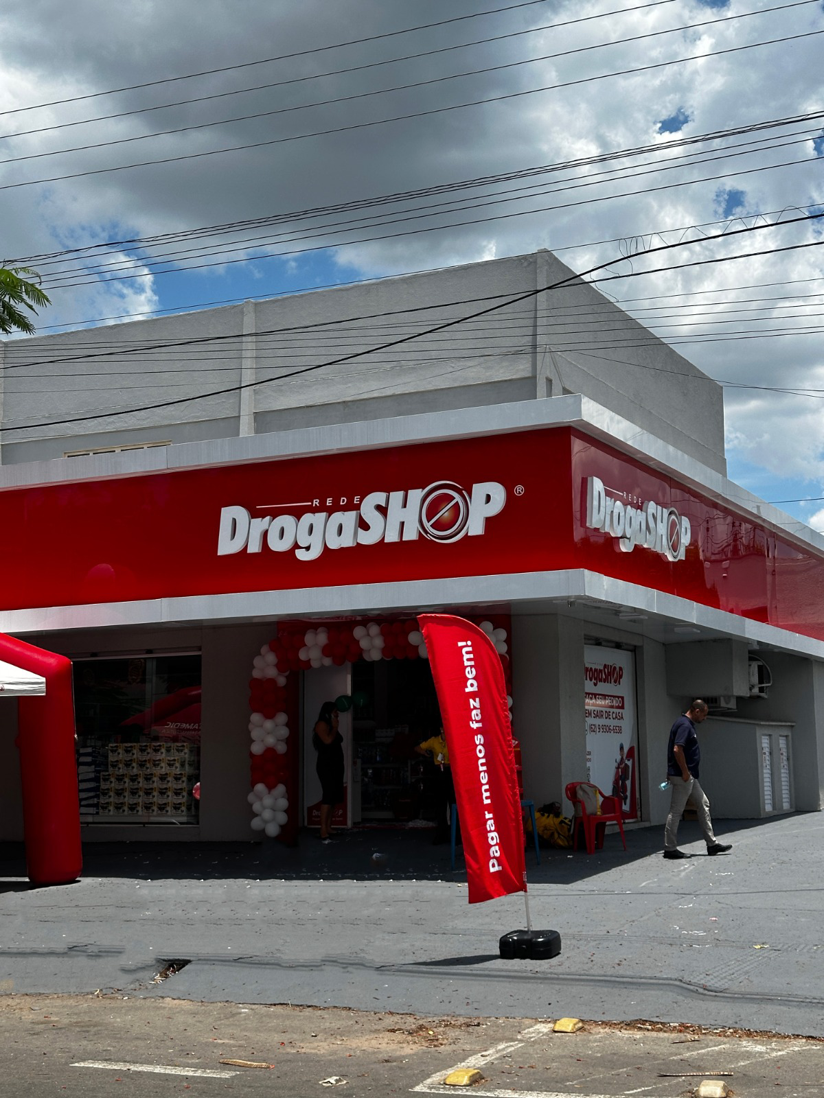 Unidade DrogaSHOP em inauguração